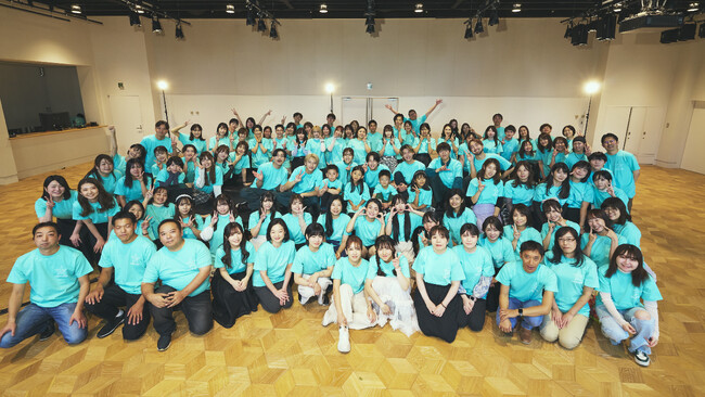 Love Harmony’s,Inc.最新シングル「Let’s Sing!!!!!!!+」リリース日の本日、新宿・歌舞伎町でフリーライブ開催&MV公開！