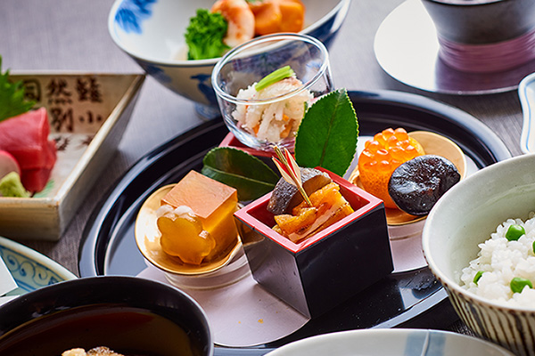 【ホテルメトロポリタン】お集まりにおすすめな季節を感じる会席料理