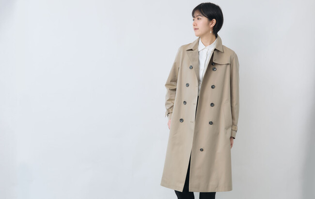 ファクトリエ、レディース新作「ニュークラシックトレンチコート」発売