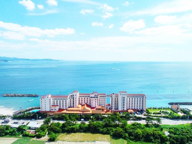 【学割☆卒旅】思い出づくり応援プラン♪ きらめく海を望む絶景ホテルでお得に食べて、遊んで、ご当地体験！