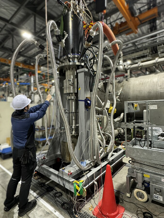 火力発電向け液体アンモニア用ポンプを開発