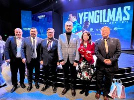 記者会見に出席した関係者 記者会見に出席した関係者