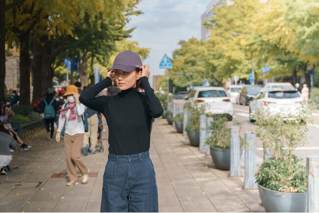【女性らしくあれる、女性のためのヘルメットデビューを応援】MagRideからあご紐の無いセーフティキャップが新登場！