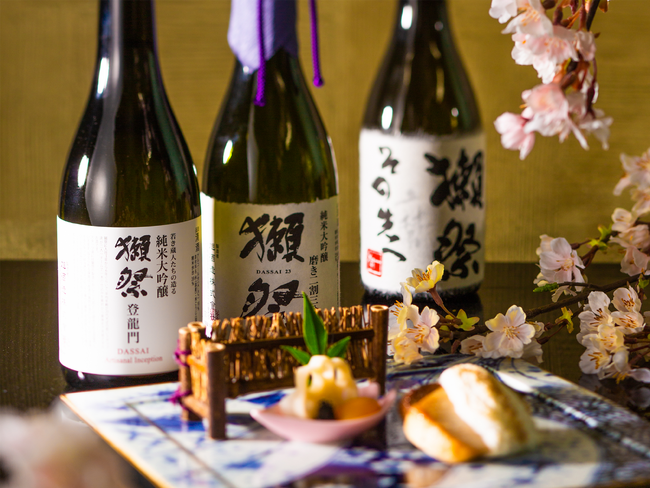 世界中の日本酒ファンを魅了する「獺祭」の蔵人がお酒に込めた思いやその魅力を直接ご紹介する期間限定の“獺祭BAR”がオープン