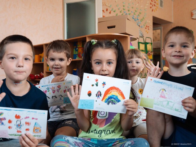 日本政府、令和5年度補正予算から、UNICEFを通じて約4,320万米ドルの支援を行うことを決定