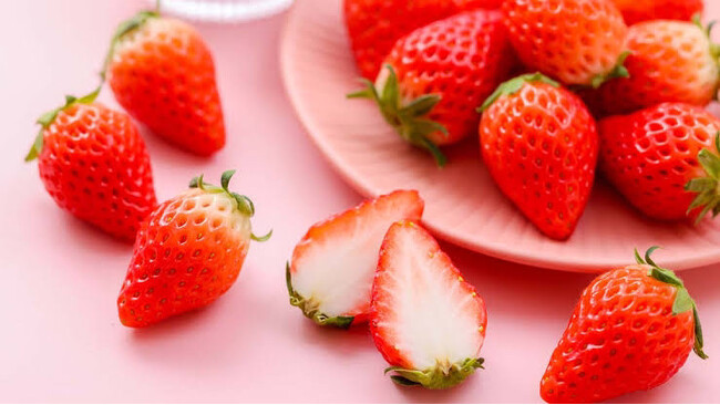 イチゴ好き必見！- 六雁和菓子製作所からの新作、イチゴと生わらび餅の絶妙な融合