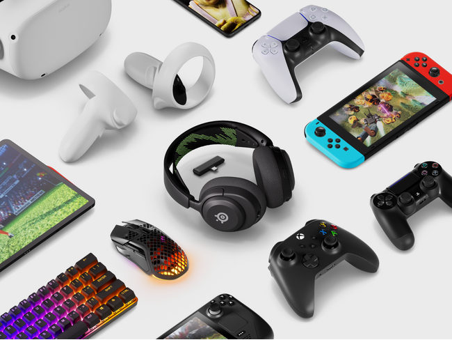 スティールシリーズより、付属の2.4GHz接続USB-CドングルでPlayStation 5、Xbox、SwitchやPCなどに接続可能のワイヤレスヘッドセット「Arctis Nova 4X」発売開始