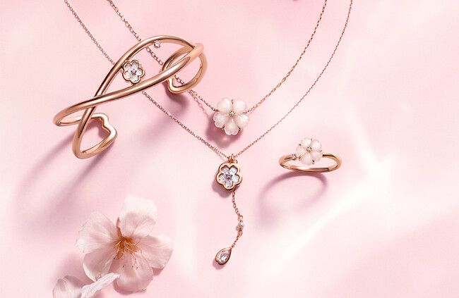 愛らしい桜ジュエリーで春の訪れを知らせる　４℃の「2024 SAKURA Collection」