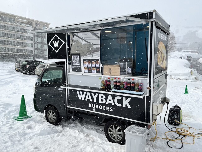 世界４０か国に展開する米国Wayback Burgers の運営会社、WB Burgers Japan社が北海道ニセコ支社を設立し、ニセコヒラフ地区にキッチンカーにて人気ハンバーガーの販売を開始！