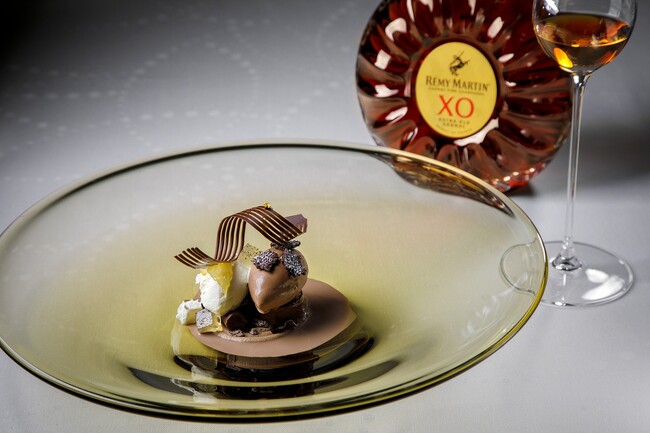 レミーマルタン300周年アニバーサリーコラボレーション！三つ星フレンチレストラン「ロオジエ」×レミーマルタン XO