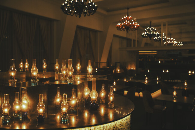 【OMO5小樽 by 星野リゾート】歴史的建造物でアンティークオルゴールを聴く「灯る小樽ナイトラウンジ」ローカルグルメも楽しめるサービスにリニューアル｜期間：2024年4月1日～通年