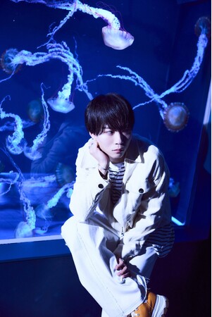 TikTok“熊本の彼氏”でバズり中！　「杉本琢弥ファースト写真集　Priv.（プラベ）」2024年1月26日発売！