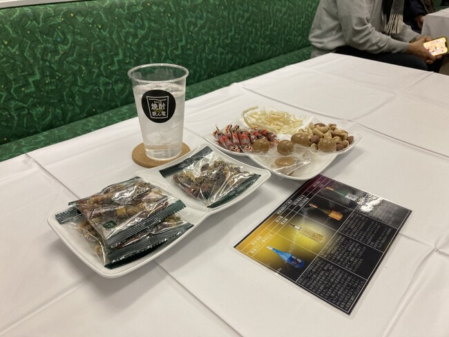 熊本市電「焼酎飲ん電」プレ運行、大盛況