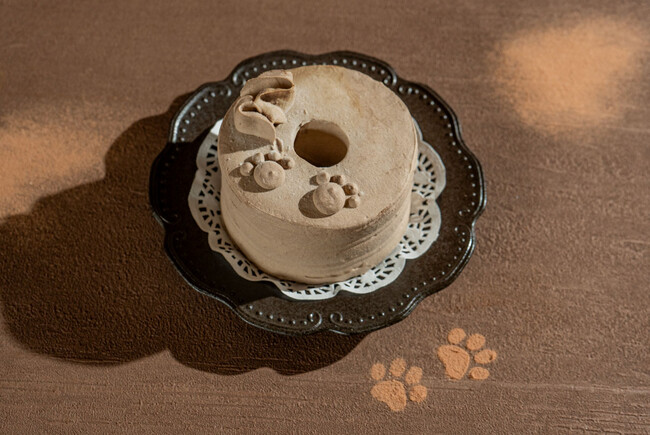 【新発売】This is CHIFFON CAKE. for DOG 待望の新商品！さらにヘルシーになった犬用シフォンケーキ「CHIFFON for DOG【Carob】」の販売を開始しました。