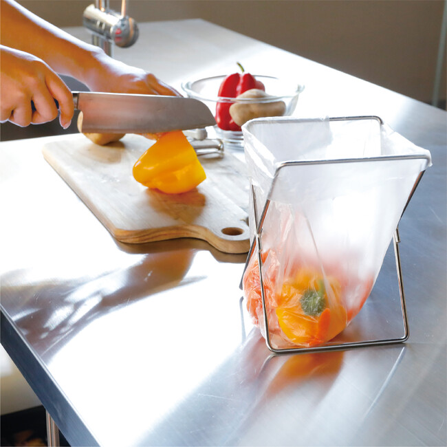 【新商品】パッと開いてサッと閉じられる。賢くて便利なポリ袋スタンド！これであなたもスタンド使いに！「開閉できるポリ袋スタンド」が登場