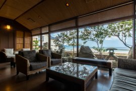 南館1階 ロビー 南館1階 ロビー