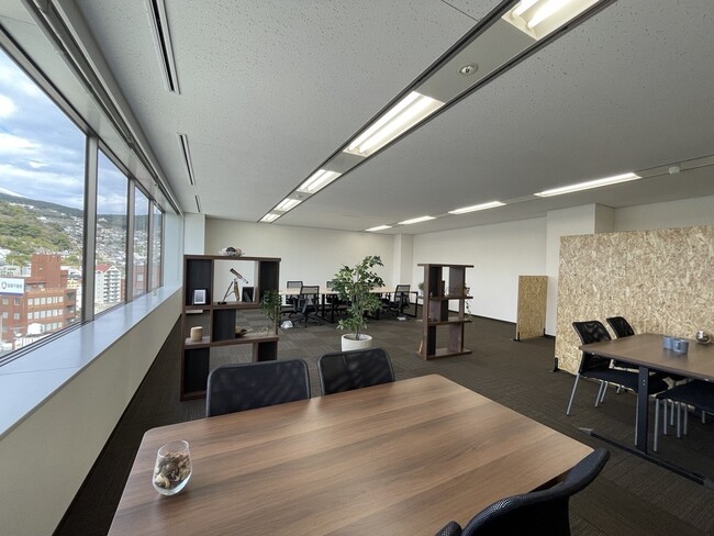【長崎市・セットアップオフィス設置】長崎市役所・長崎地裁などが近い興善町エリアにあるオフィスビル『興善町イーストビル』にセットアップ区画が新たに登場！3月末までのお得なキャンペーンも実施中！