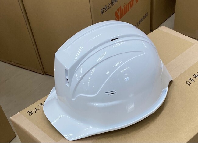 あんずのヘルメット 能登半島地震での被災土木事業者へ、ヘルメット100個を寄付