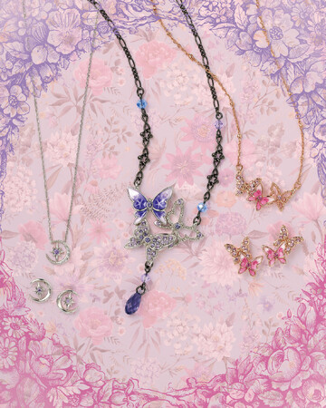 【ANNA SUI】ブランドアイコンである蝶モチーフの新作アクセサリー発売