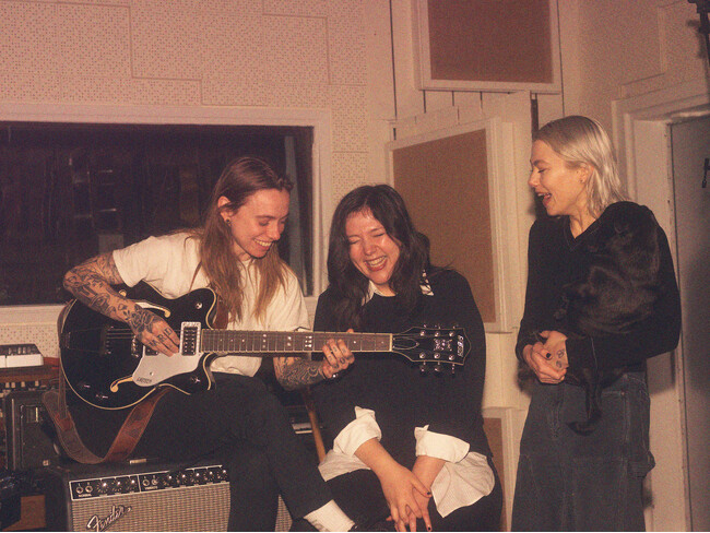 boygenius 初となるGRETSCH(R)シグネイチャーギター『Gretsch Limited Edition boygenius Broadkaster(R) Jr』2月1日（木）発売