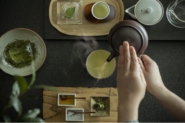 【星のや東京】暦に合わせて季節を楽しむ「八十八夜の新茶体験」今年も提供｜期間：2024年5月1日～5日