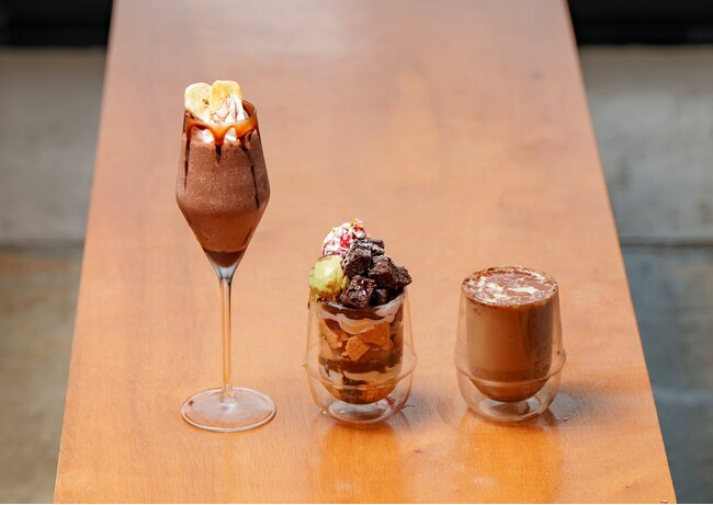 【2月1日販売開始】ダークチョコレートとバナナを組み合わせた大人の『飲むチョコバナナ』　黄金の組み合わせで楽しむバレンタイン限定ドリンク