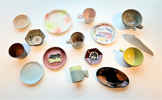 【京都 蔦屋書店】陶器フェア「日常のアートピースになるうつわ」を2月12日（月）より開催。モダンポップなデザインのものから、トラディショナルでシンプルなものまで約300点を展開。