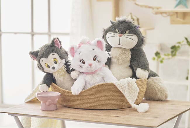 2月22日は「猫の日」！ルシファー、ディズニー マリー、フィガロが見つめる姿にキュン。ディズニーのネコキャラクターをモチーフにしたアイテムをディズニーストアで2月9日（金）より順次発売