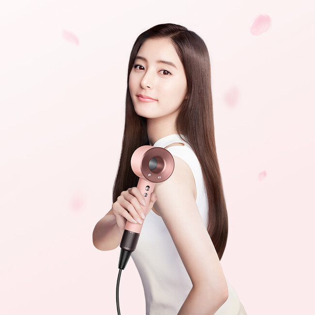 ダイソン ヘアケア、日本だけの新色 「さくらロゼゴールド」が数量限定で今年も登場！