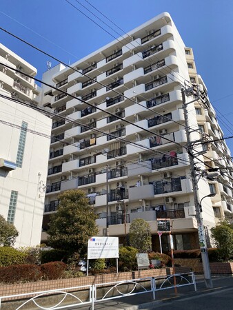 UR賃貸住宅3つの物件でユアスタンドのEV充電設備を導入。