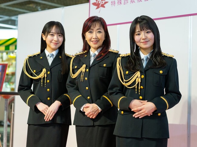 伍代夏子 特別防犯支援官、STU48 石田千穂 特別防犯支援官・峯吉愛梨沙 特別防犯支援官　広島にて「犯人と話をしないための電話の防犯対策」を呼び掛け