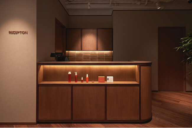 ラウンジ、ジム、スパ、スタジオの4区画からなる「GOOD NATURE SALON」グランドオープン