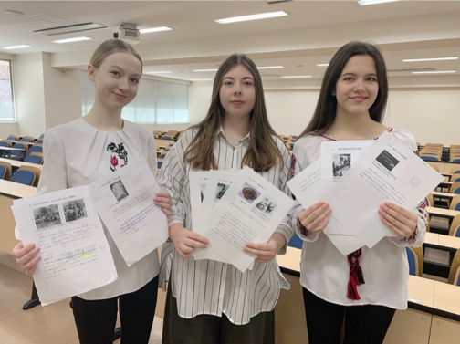 【プレスリリース】本学ウクライナ人学生が被爆資料等をウクライナ語に翻訳
