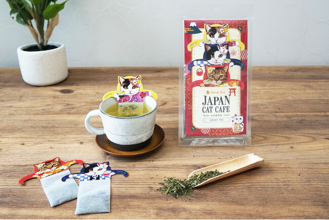 着物を粋に着こなした和猫達が集う日本茶カフェ！カップのふちにひっかけるユニークな猫型ティーバッグ『ジャパンキャットカフェ（煎茶）』新発売