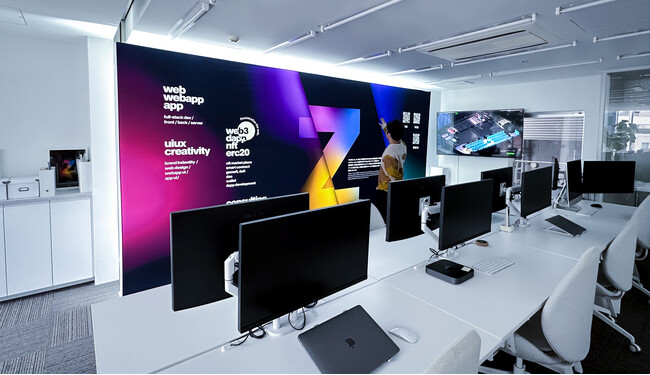 TEAMZ WEB3/AI SUMMIT 2024 出展用ブースついに公開！LED内蔵ボードで没入体験を提供