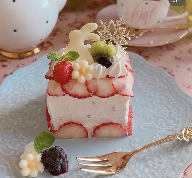 気分はアリスのティーパーティー！？「不思議の国のアリス」をイメージした兵庫・西宮のフラワーカフェ・マイペリドットカフェに、メルヘンチックな4種類の“ゆめかわスイーツ”が登場