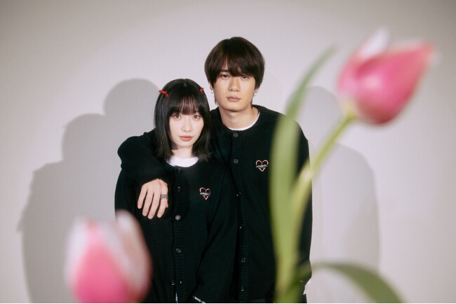 歌手の「吉田凜音」と俳優の「堀海登」のダブルネームにて、韓国人気ファッションブランド「beyond closet（ビヨンドクローゼット）」とのコラボレーション商品が60％にて発売！