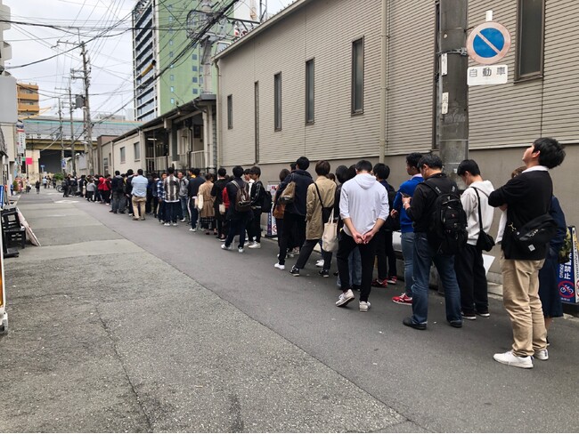 調理体験アトラクション型ラーメン店「人類みな麺類 FACTORY」でラーメン全品半額キャンペーン開催！