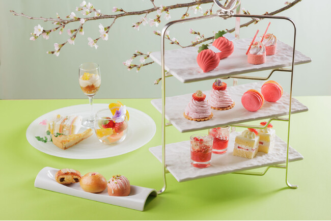 【ウェスティンホテル仙台】芽吹きの春を楽しむ、ピンク色のいちごスイーツ『Strawberry Afternoon Tea(ストロベリー アフタヌーン ティー)』桜が香る和テイストのパフェも