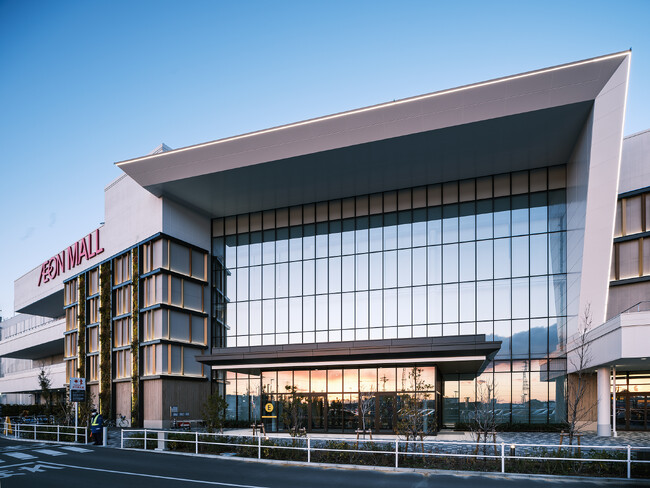 「LIXILフロントコンテスト2022-23」グランプリは、イオンモール豊川(愛知県豊川市)