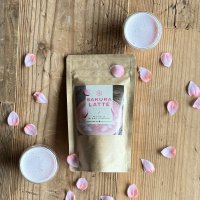 “桜の季節を楽しむ。”丸安茶業から春の新商品が登場！「物販」お茶屋のつくる泡立つ桜ラテ 2月15日～　「喫茶」日本茶カフェ 3月1日～ 販売開始