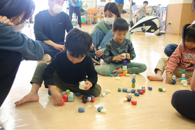 子どもの運動能力向上を支援「第2回あそびチャレンジ」開催！お子さんの得意や苦手を理解し、自宅でできる感覚統合運動を学ぶ一日を提供 ＜2024年3月16日＞