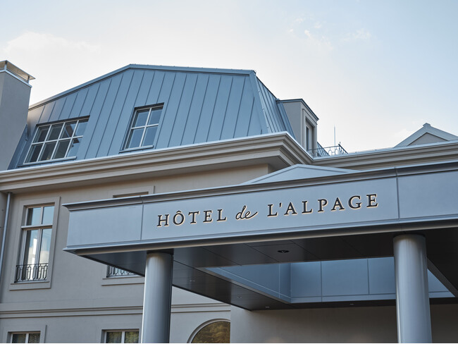 長野・蓼科でフランス料理と直輸入のワインを楽しむオーベルジュ「HÔTEL de L’ALPAGE（ホテル ドゥ ラルパージュ）」が3月19日開業