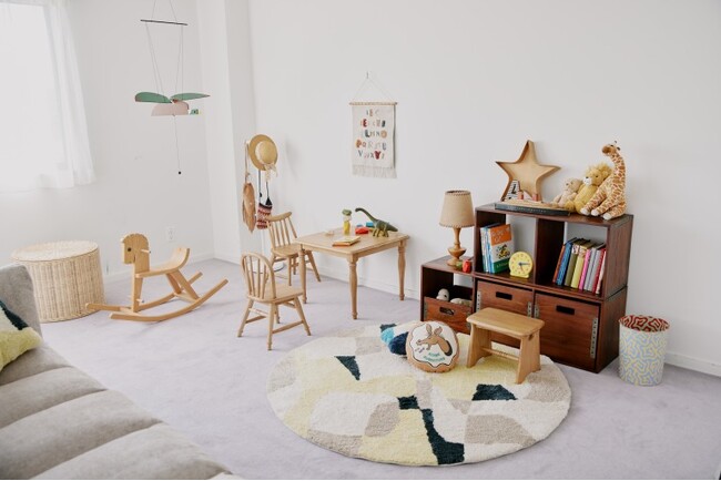 ACME Furniture 初のキッズファニチャー “ADEL” シリーズ 発売開始。