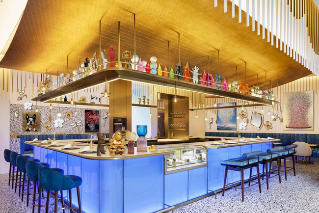 世界初のKARE Cafe（カレ・カフェ）３月1日よりW大阪に期間限定オープン。遊び心あふれる「映え空間」でストロベリー・アフタヌーンティーをお楽しみください