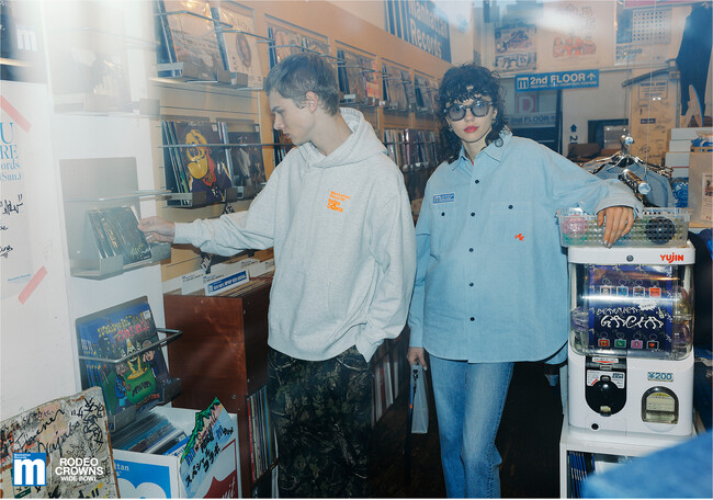 RODEO CROWNS WIDE BOWL（ロデオクラウンズ ワイドボウル）クラブミュージック専門店の“Manhattan Records”とのコラボレーションアイテムが発売
