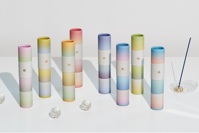 2種類の香りを組み合わせたお香「Scentscape（セントスケープ）」から「ミモザ＆ホワイトムスク」や「ストロベリー＆カカオ」など、8種類の春夏新商品を発売