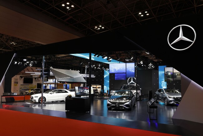 JAPAN MOBILITY SHOW 2023 のメルセデス・ベンツ日本ブースにて次世代コミュニケーションサービス「MEET」を活用