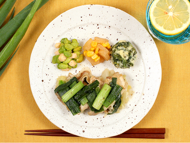 京都産の九条ねぎを使用したおすすめメニュー!「九条ねぎと蒸し豚の塩だれ仕立て」がナッシュから新発売