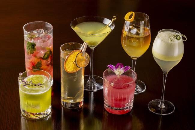 枇杷(びわ)や八朔(はっさく)、メロンや新茶でつくるカラフルな春のオリジナルカクテル＆モクテルが登場！